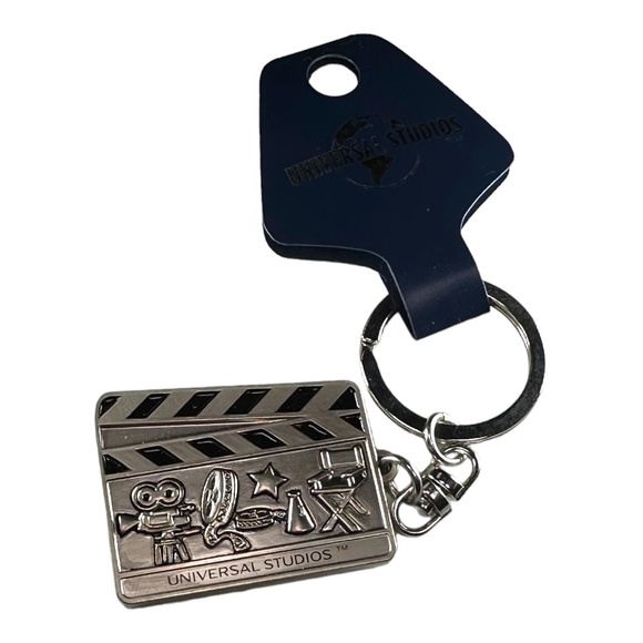 Universal Studios Clapboard Keychain - Picture 2 of 2